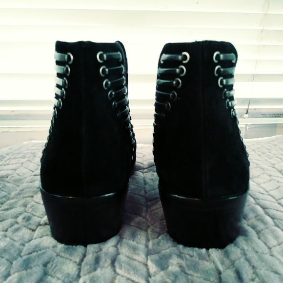 Pevista Suede Bootie - Picture 5 of 8